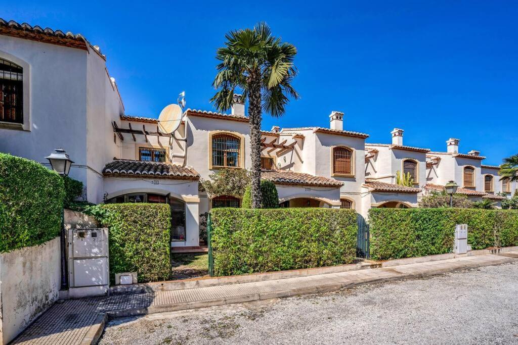 La Isla Casa Barnaby Platja de Larenal Exterior foto